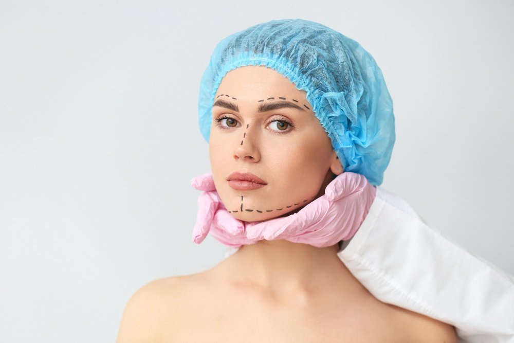 How to Choose the Right Plastic Surgeon: 7 Must-Ask Questions
